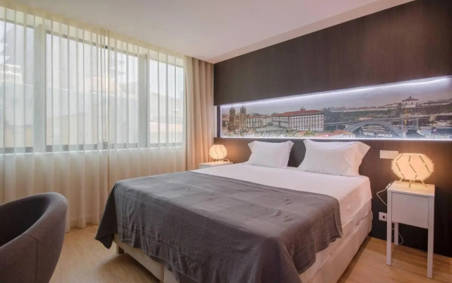 NEW!! Galé 406 Center Apartment (wifi, parking)