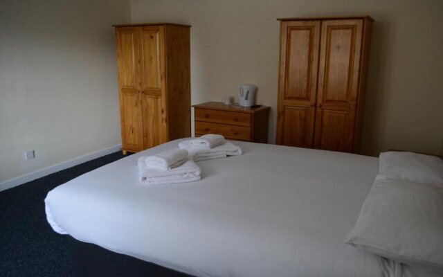 Almond House Lodge