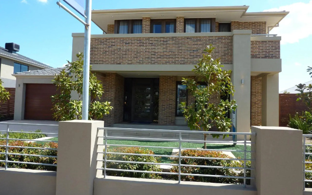 Lucky House