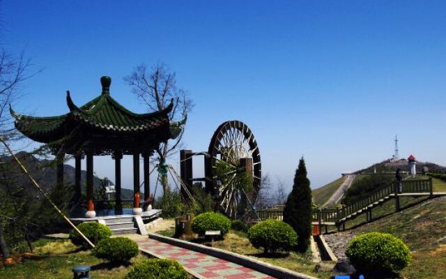 Anji Jiangnan Tianchi Resort