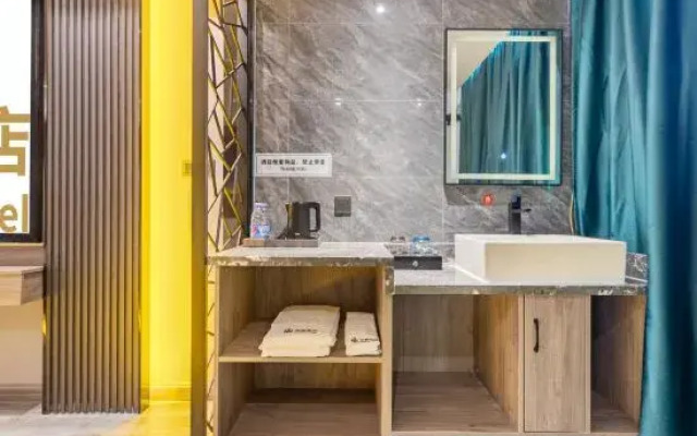 Huahui Business Apartment