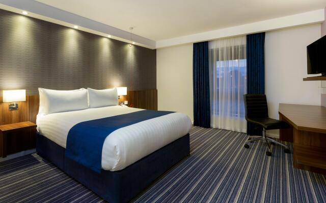 Holiday Inn Express Dunstable by IHG