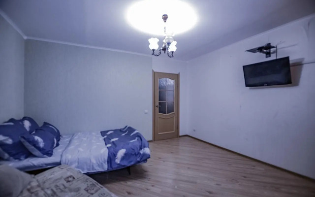 Погостим на улице Лазарева