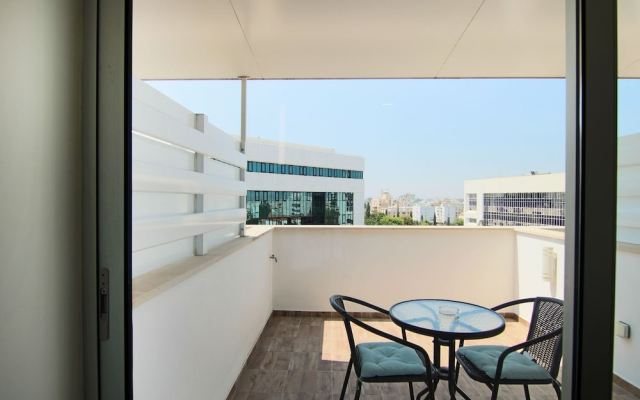 Phaedrus Living Luxury Suite Nicosia 505