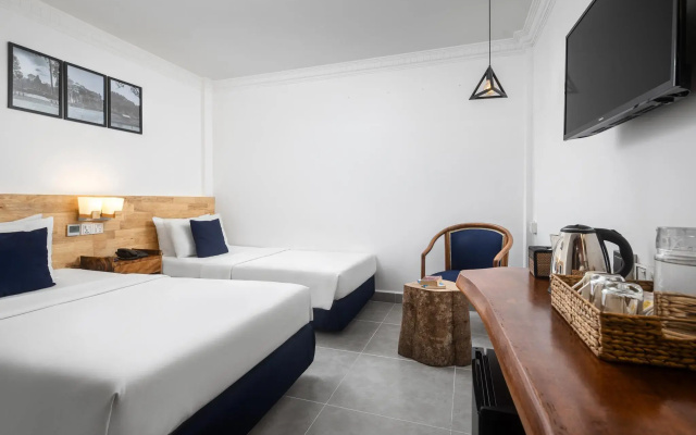 Pacific Hotel, Phnom Penh