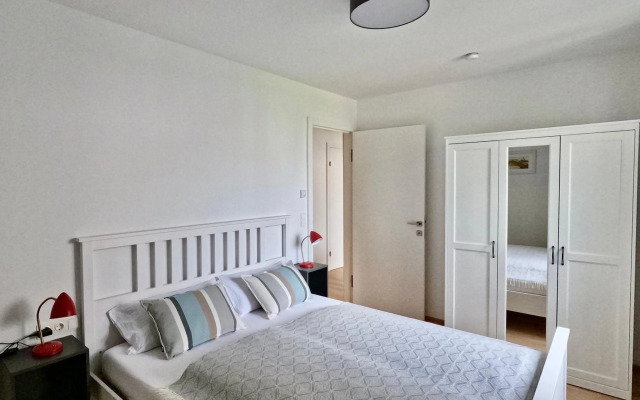 Vienna Sunny Side Up Apartments