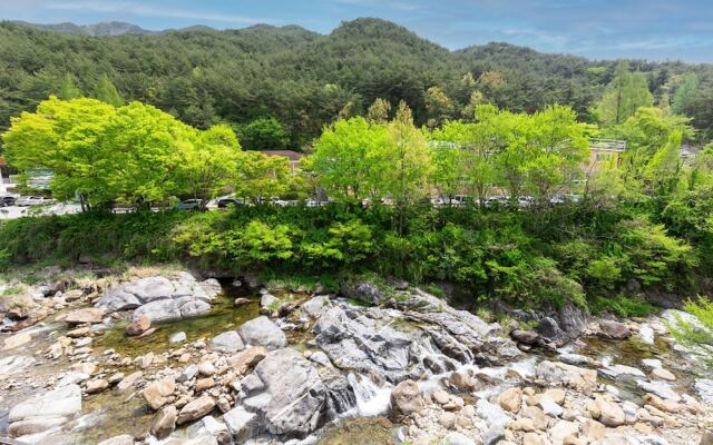 Jirisan Park View Hotel & Resort
