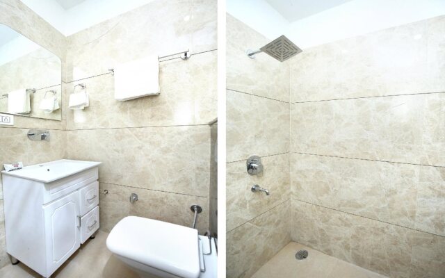 Hotel S7 by OYO Rooms