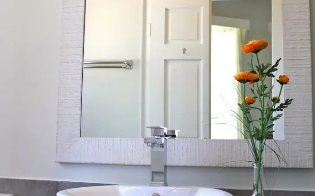 Cape Valley Manor Guesthouse