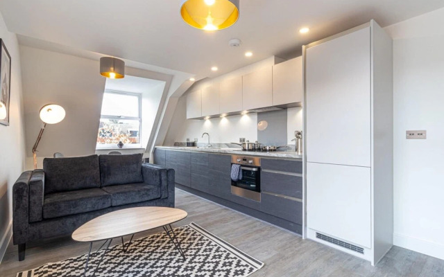 Luxurious 2-Bed apartment in Solihull - NEC / BHX