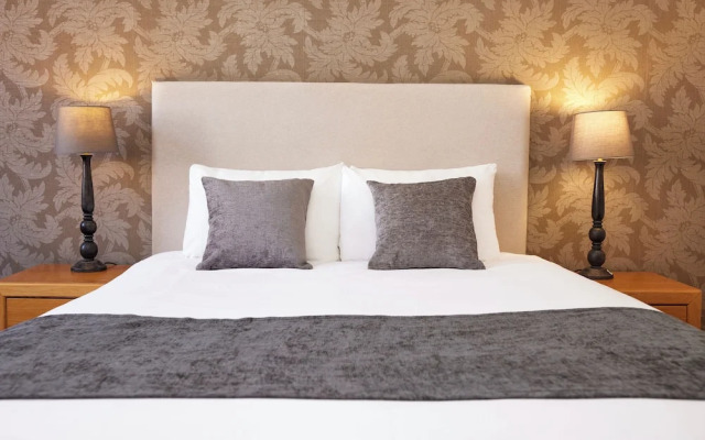 The Sun Hitchin by Greene King Inns