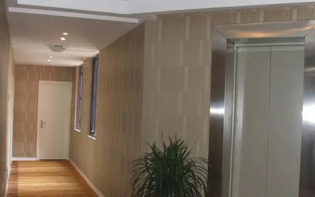 Kai Longhehas Hotel