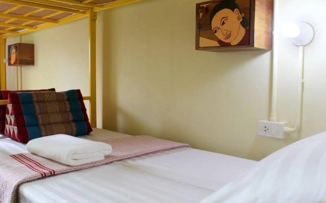 Хостел Baan Bovorn Khaosan