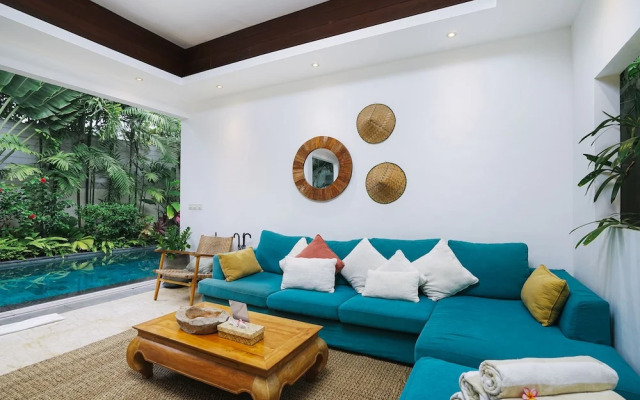 Frangipani Villa Jingga at Berawa