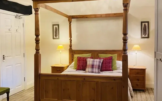 The Moon Inn at Stoney Middleton