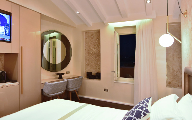 Consolato Boutique Suites