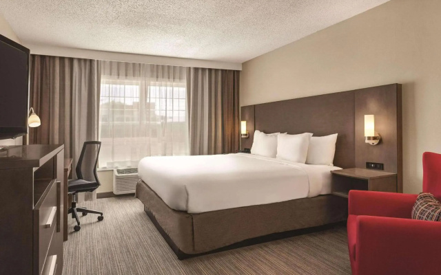 Country Inn & Suites by Radisson, Buffalo, MN