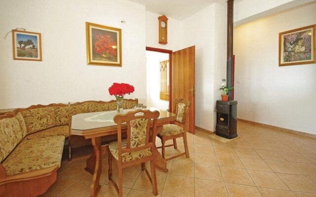 Stunning Home in Makarska With Wifi and 3 Bedrooms