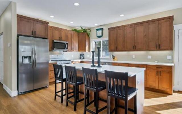 2 Dixie Mt-AC-Hot Tub-4BR/3BA