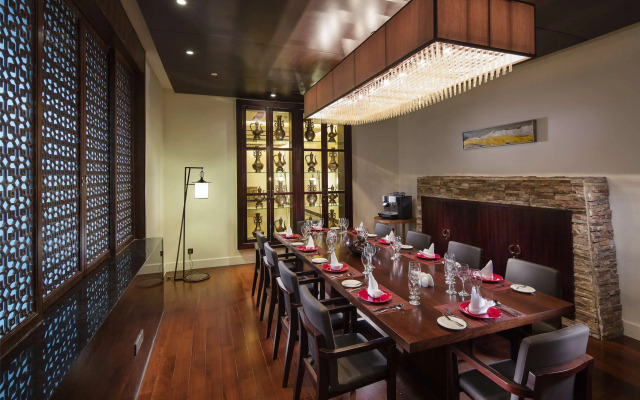 Hilton Linzhi Resort