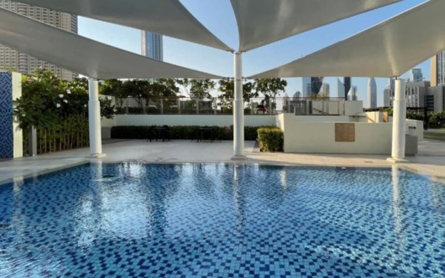 Lavish 2BR in Downtown Views Close to Dubai Mall Burj Khalifa