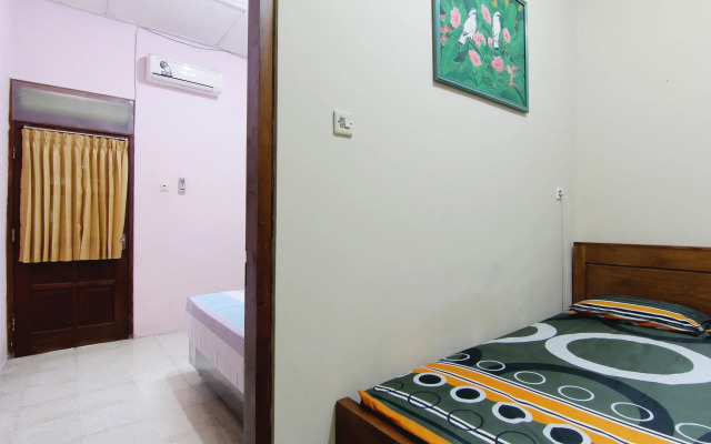 Batik Trinidar Homestay