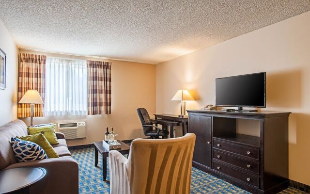 Quality Inn & Suites Pacific - Auburn