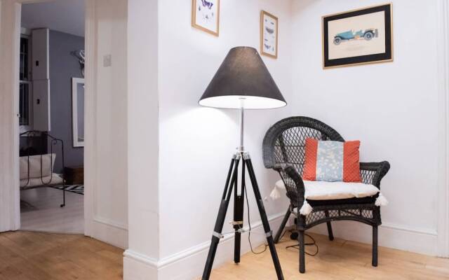 Homely 2 Bedroom Flat in North London