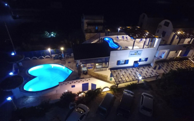 Honeymoon Beach Studios