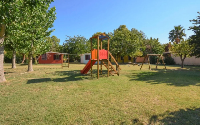 Welcoming Mobile Home in Marina di Altidona With Shared Pool