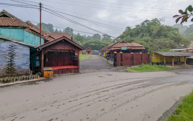 RedDoorz Resort at Ciater 3(RedDoorz Resort @ Ciater 3)