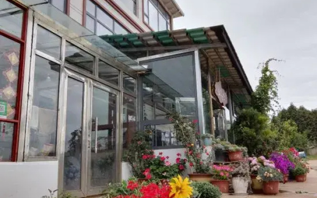 hong tu di  zhang jia da yuan  homestay