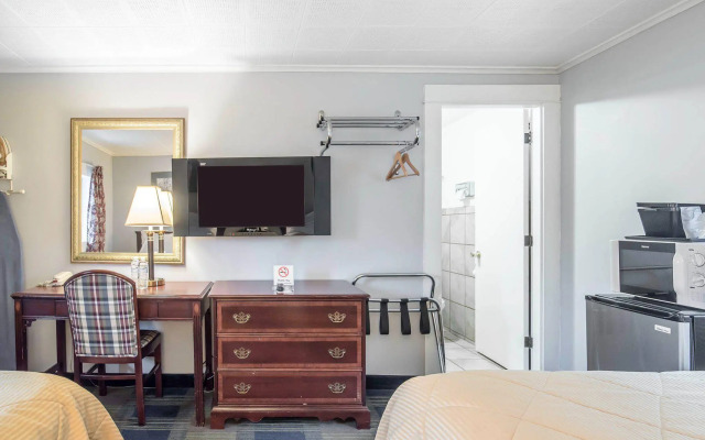 Royal Inn Claremont