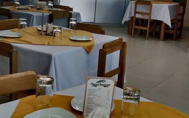 Hotel Jhor Bush