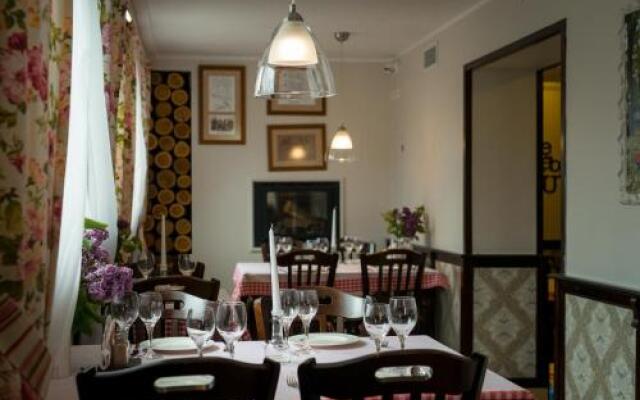 Hotel & Restauracja Gniecki