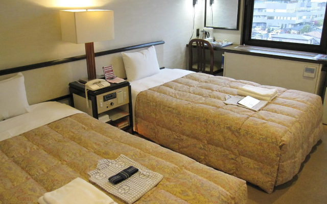 Ako Royal Hotel – Guest Rooms – Ako