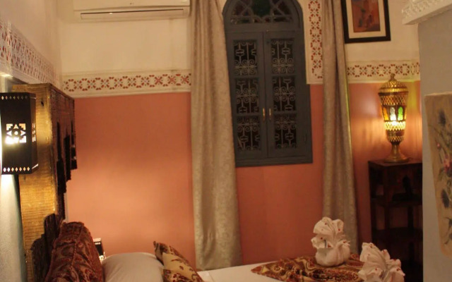 Ryad Dar al Maknassia