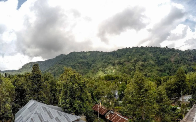 Jro Maman Guest House