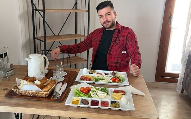 Çeti̇n Rezi̇dans Otel