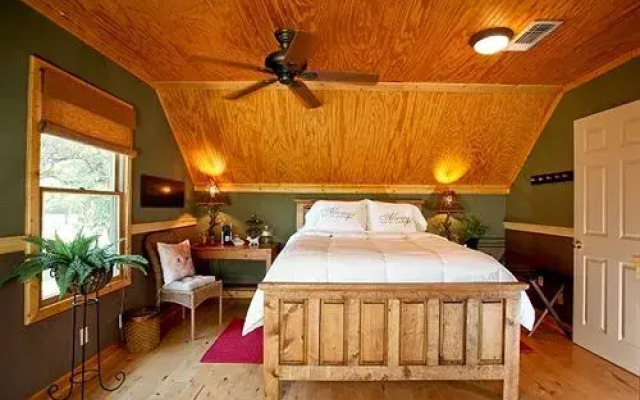 Timber Oaks Bed  Breakfast