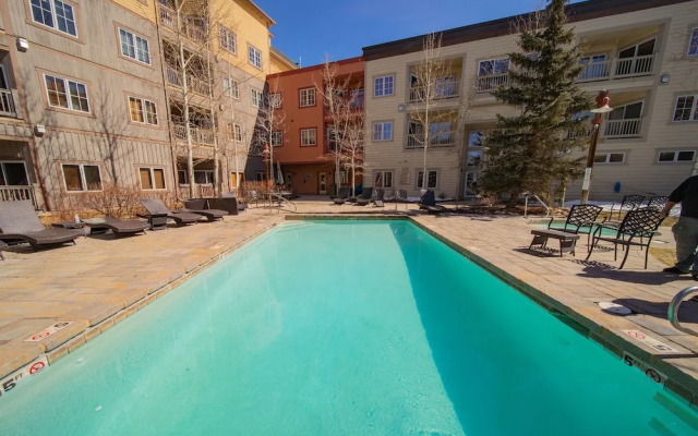 Expedition Station 8568 by SummitCove Vacation Lodging