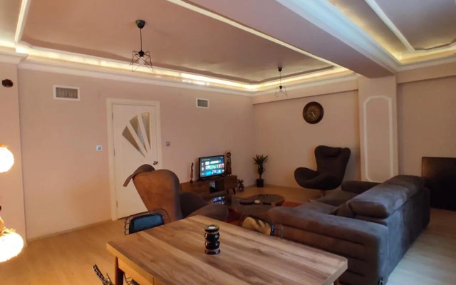 Cozy 1+1 and garden, in center of Kadıköy-İstanbul