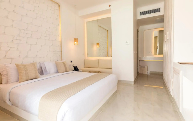 Tanoak Hotel