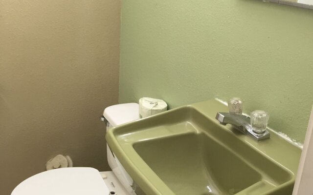 Town and Country Motel