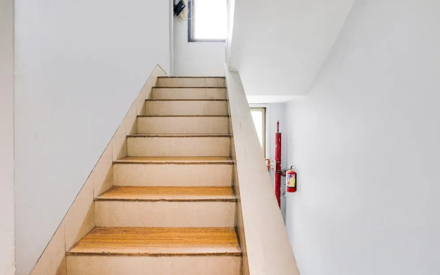 Cozy Stays at Andheri Near Mumbai Airport