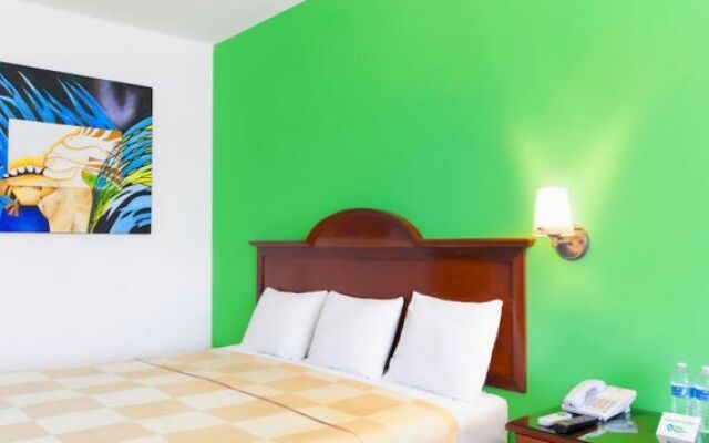 Hotel Costa Maya Inn