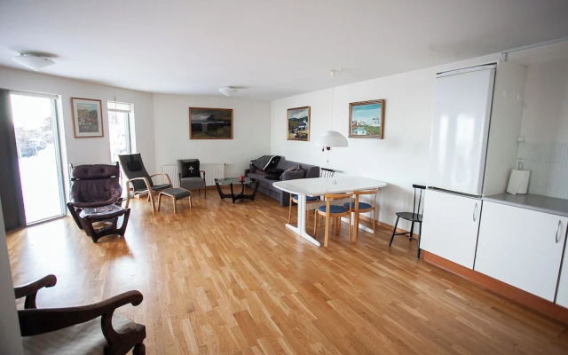 Large Apartment With Fabulous View Of Tórshavn