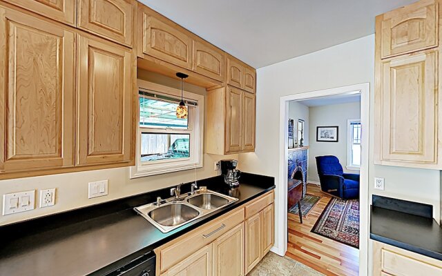 15450 Rockaway Beach - 2 Br Home