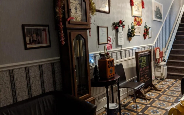 Overton Villa Hotel