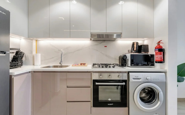 GLOBALSTAY. Azizi Riviera 40